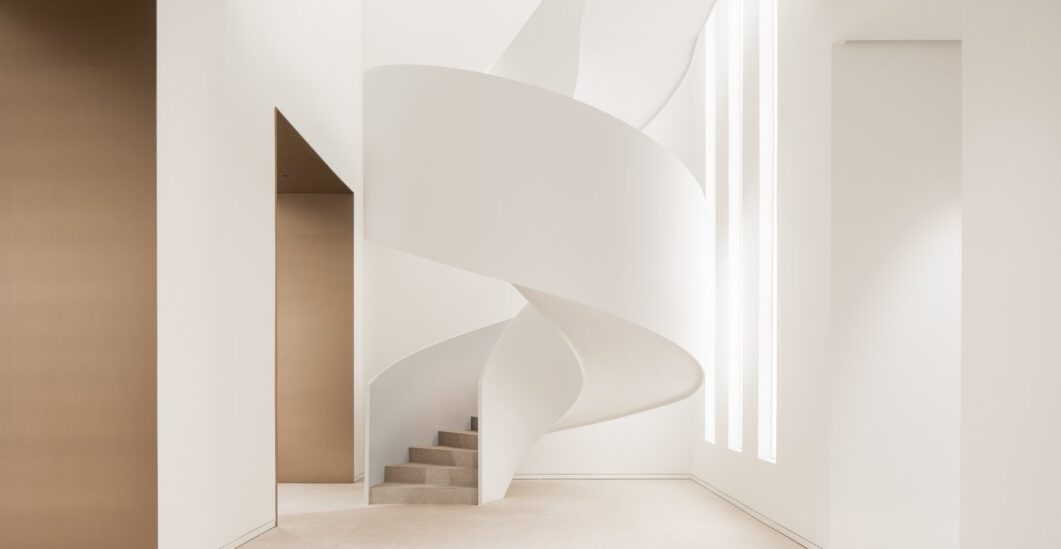 OPERA+GALLERY_01